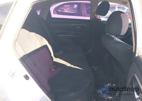 2015 Nissan Altima 2.5/2.5 S/2.5 Sl/2.5 Sv z USA, uszkodzony, nr VIN 1N4AL3AP7FC442117